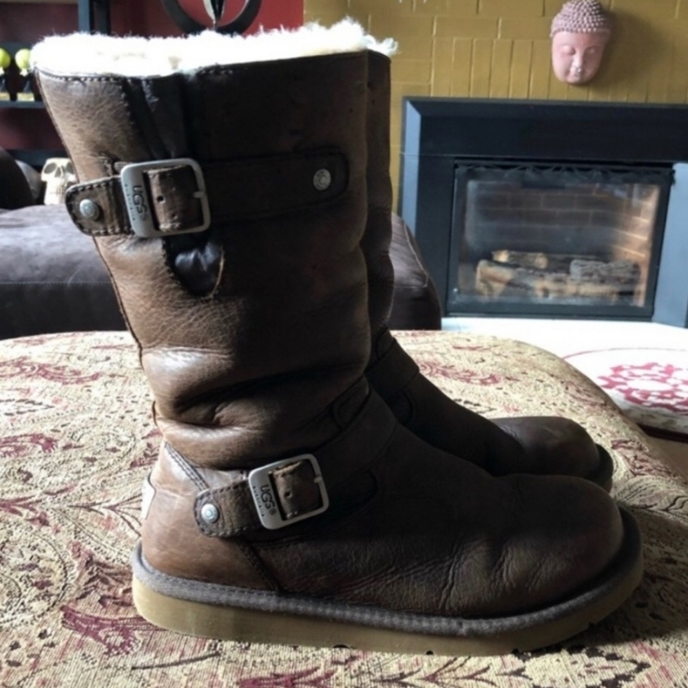 Uggs Kensington size 8